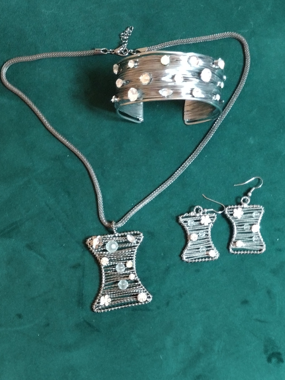 Silver-Tone Textured Bracelet, Necklace & Earring Set
